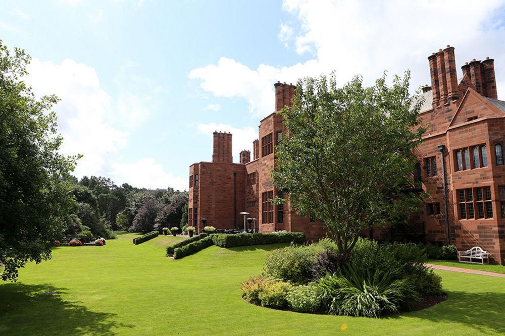 Abbey House Hotel Barrow-in-Furness Екстериор снимка